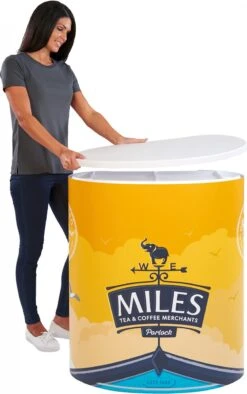 Finesse 2 Demonstration Counter -XL Displays Finesse 2 Demonstration Counter Top Applied 09778 zoom